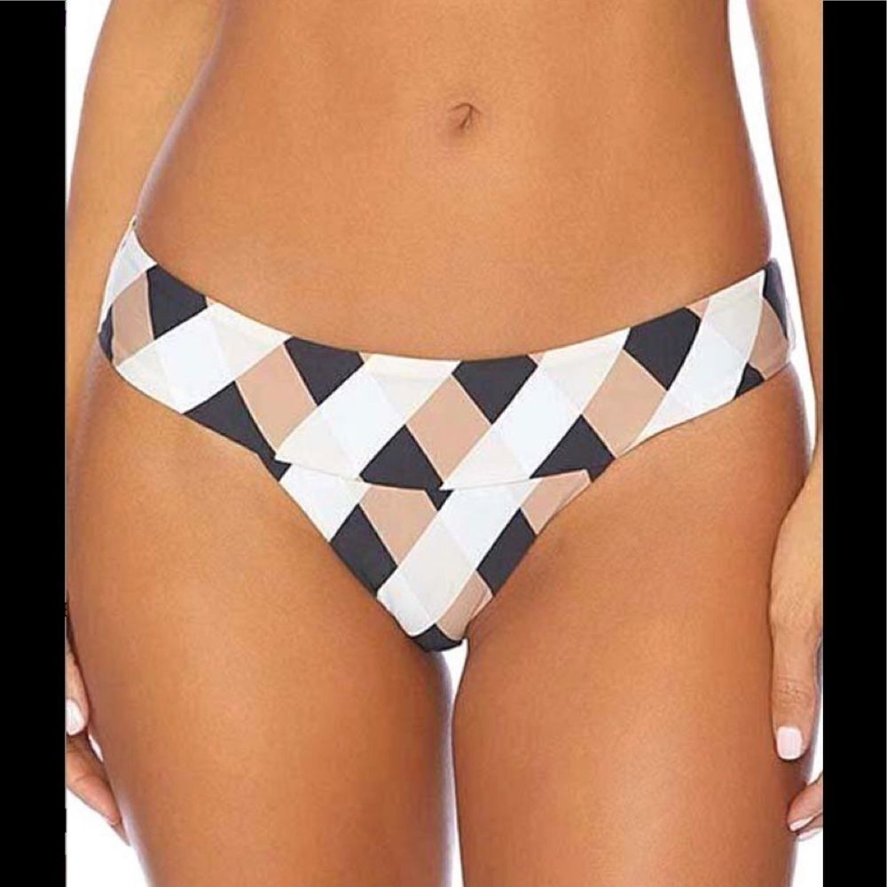 Vicious Young Babes diamond checkered bottoms.